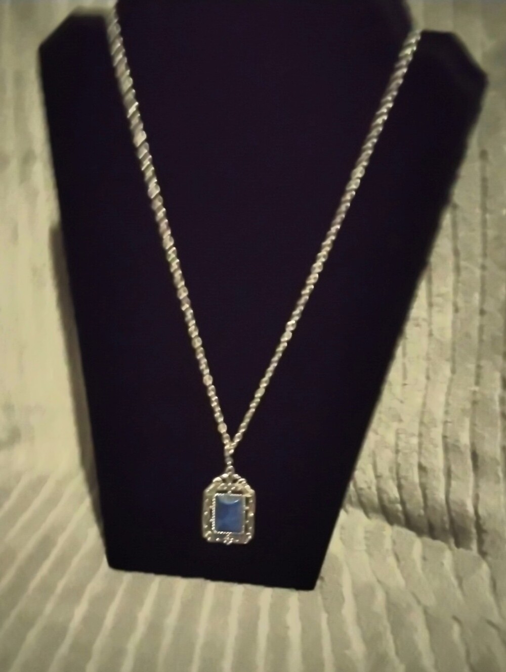 Sarah Coventry Vintage 1973 " Roman Holiday" Charm Pendant